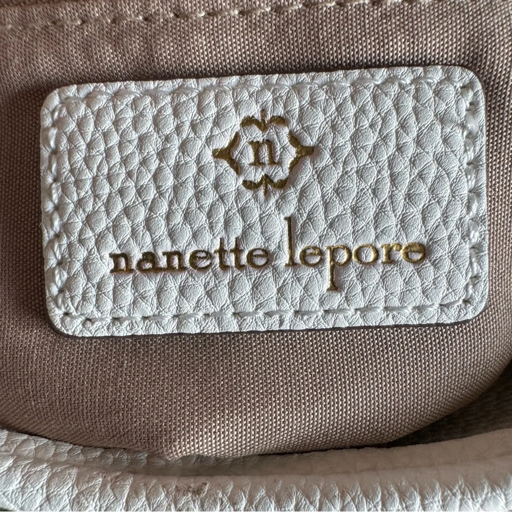 NWOT NANETTE LEPORE White Bucket Shoulder or Crossbody Bag - Picture 9 of 9